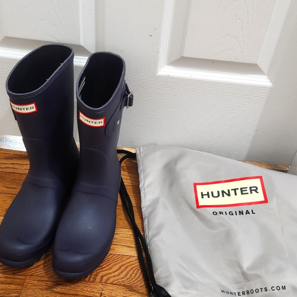 Hunter rain or snow boots with bag